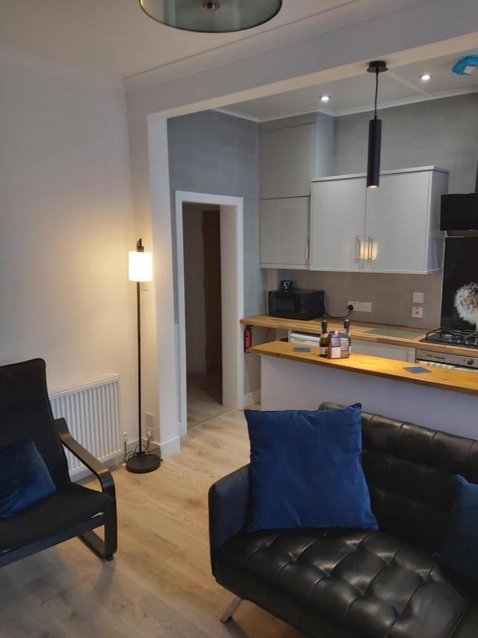 One Bedroom Flat, Very Close To Town Center. Обан Экстерьер фото
